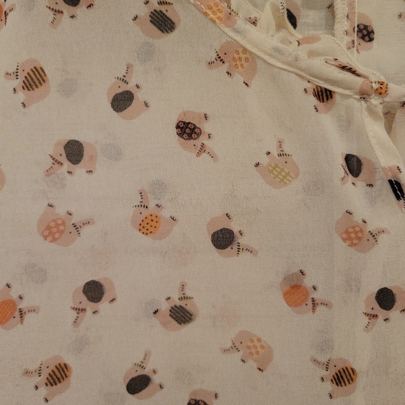 Bee Stitched- Tan Sheer Top w/ Elephants - Picture 2 of 2